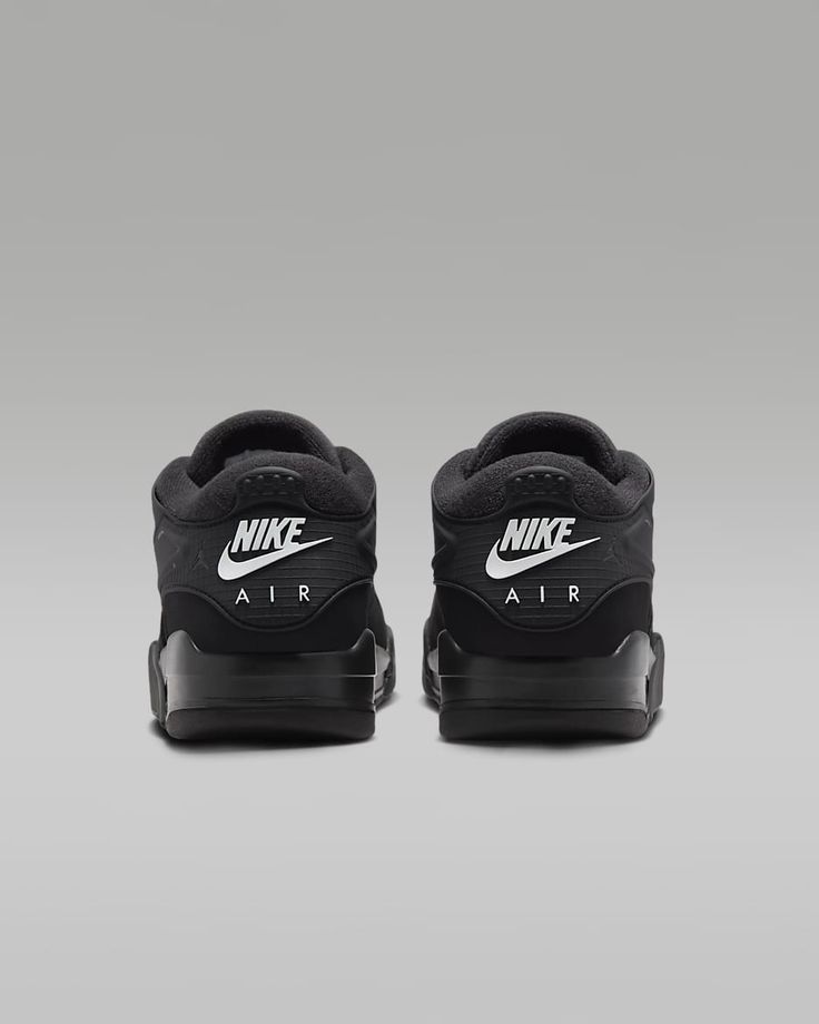 Air Jordan 4 RM