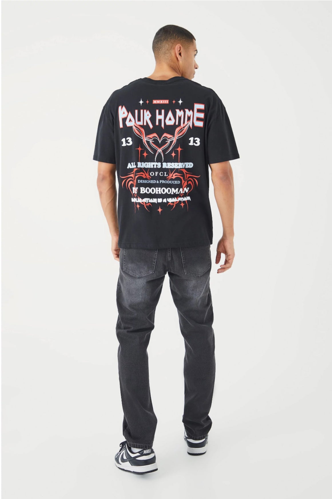 STRAIGHT-LEG JEANS