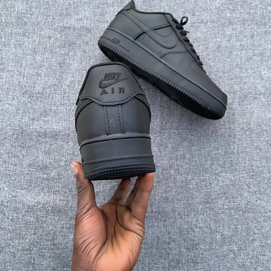 Black Air force 1