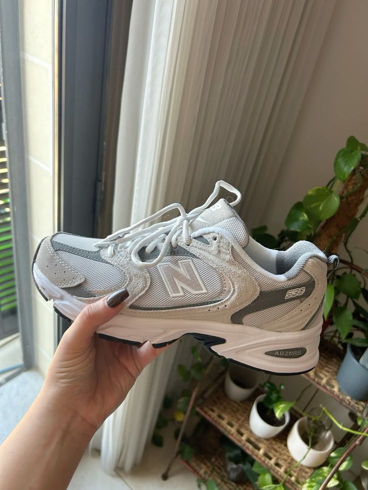 New Balance 530