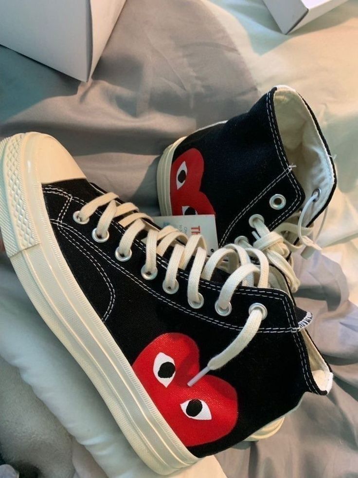 CDG PLAY x CONVERSE Chuck Taylor'70 Classic / High Top