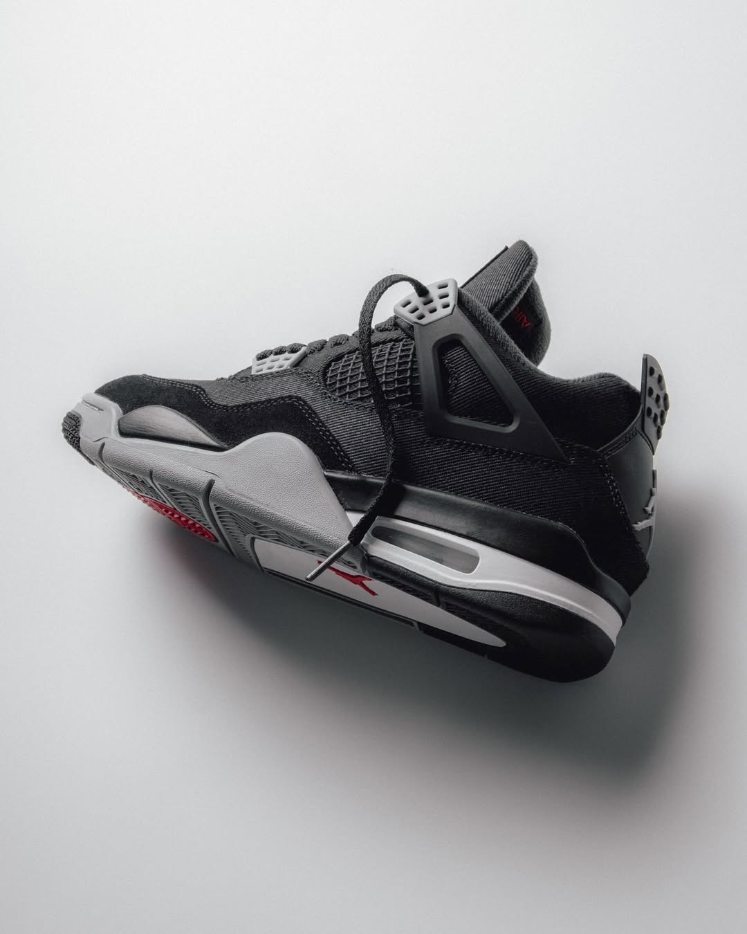 Jordan 4 RM black canvas